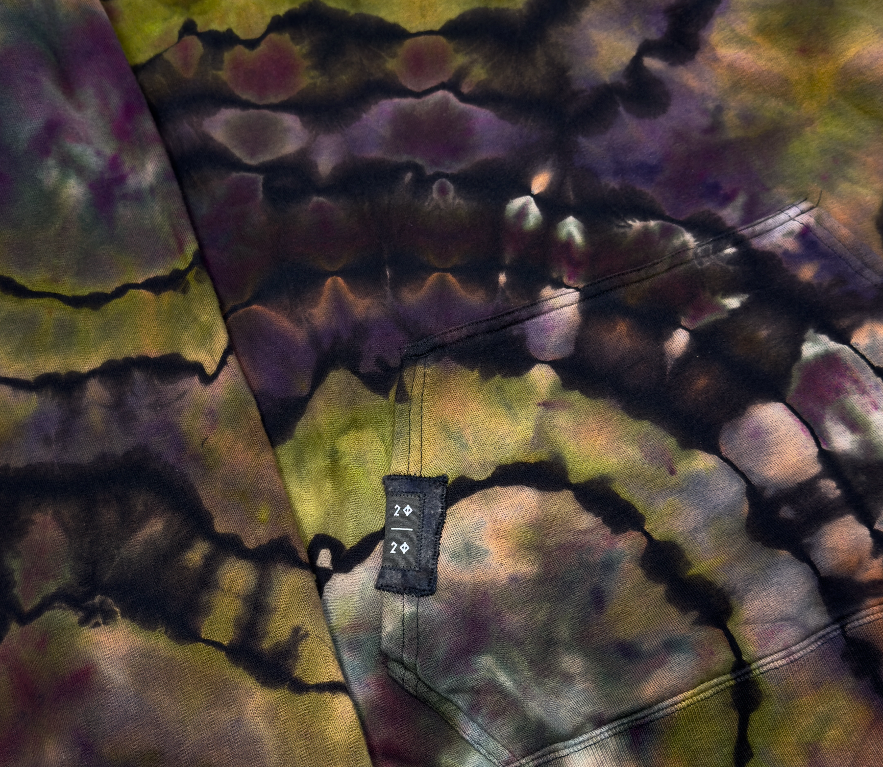 20/20 IN THE POCKET - Ride Me Dyes Hoodie (L)