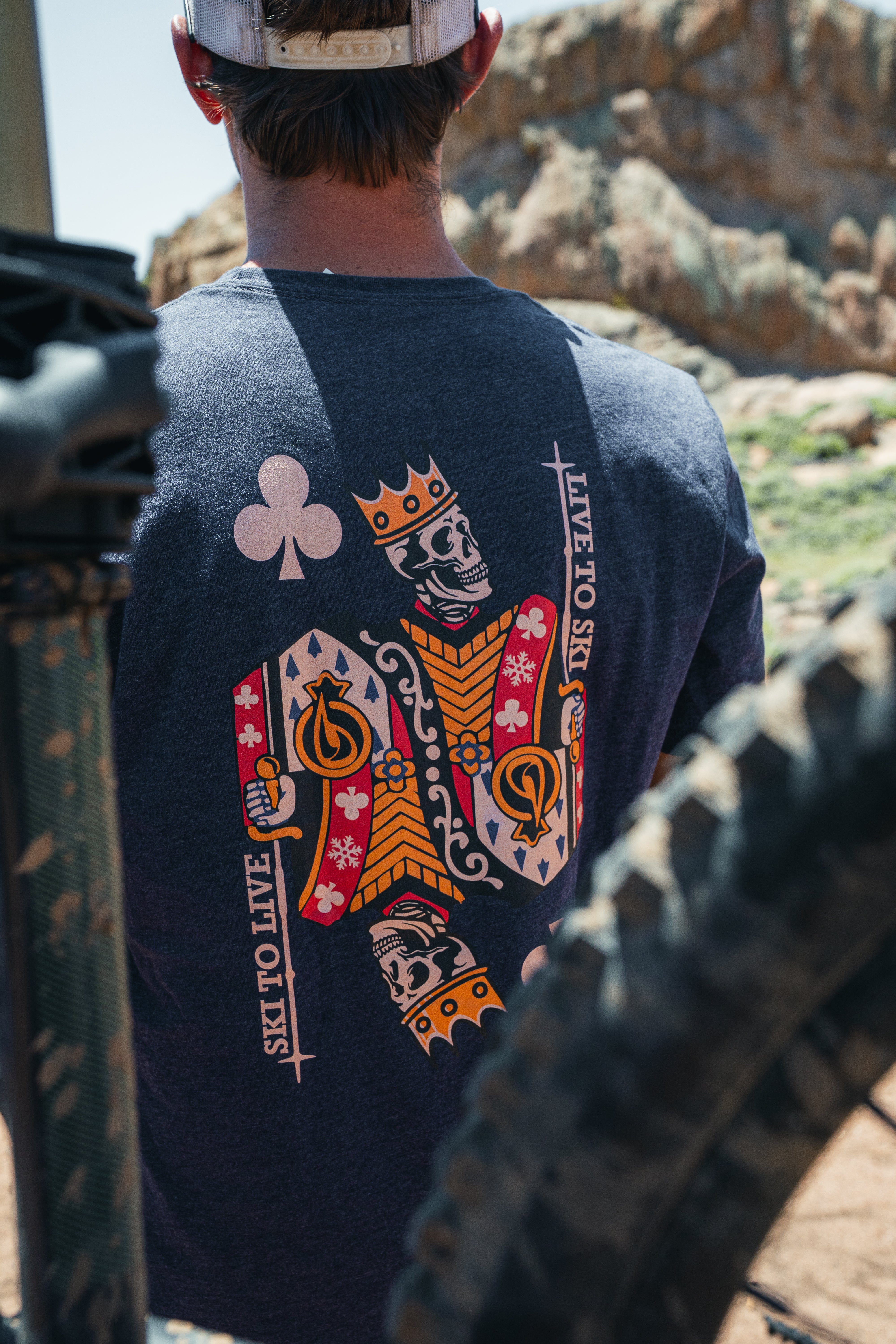 Live to Ski Skull King - Unisex organic cotton t-shirt