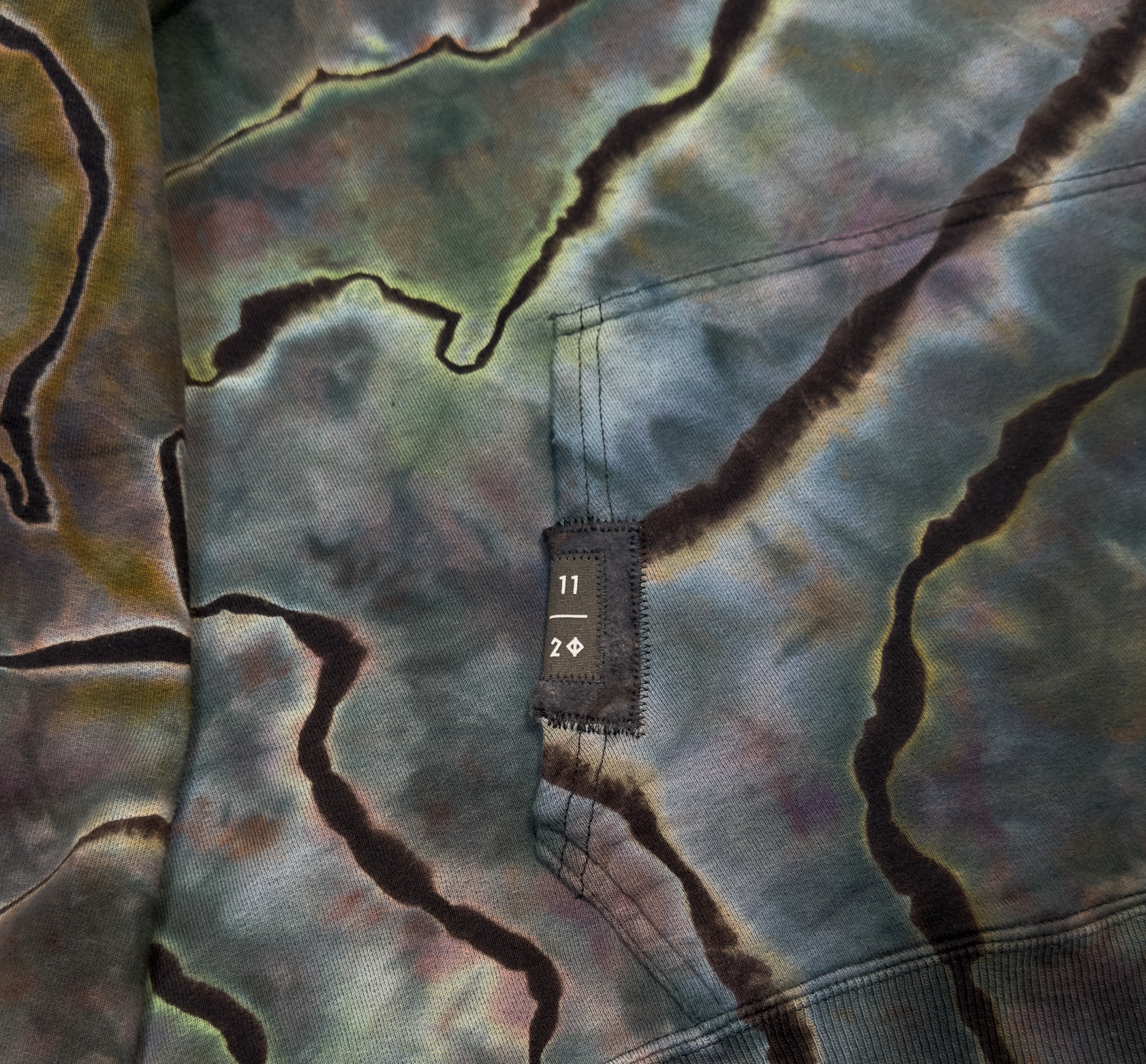 11/20 IN THE POCKET - Ride Me Dyes Hoodie (L)